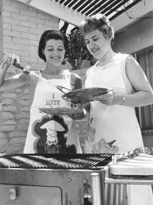 Alpha Chi Omega members barbecue, May 25, 1966. Photo by George Brich, Valley Times.