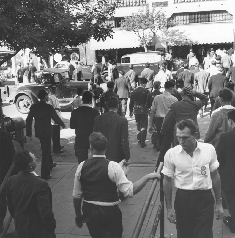 douglas aircraft employees eat lunch