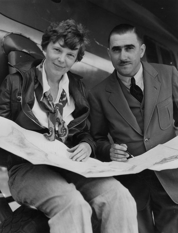 amelia earhart with paul mantz